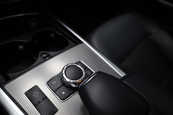Mercedes-Benz E250 25 of 25