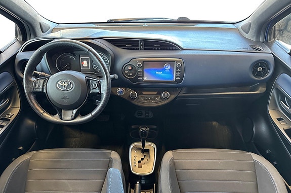 Toyota Yaris 14 of 21