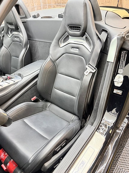 Mercedes-Benz AMG GT Roadster 10 of 16