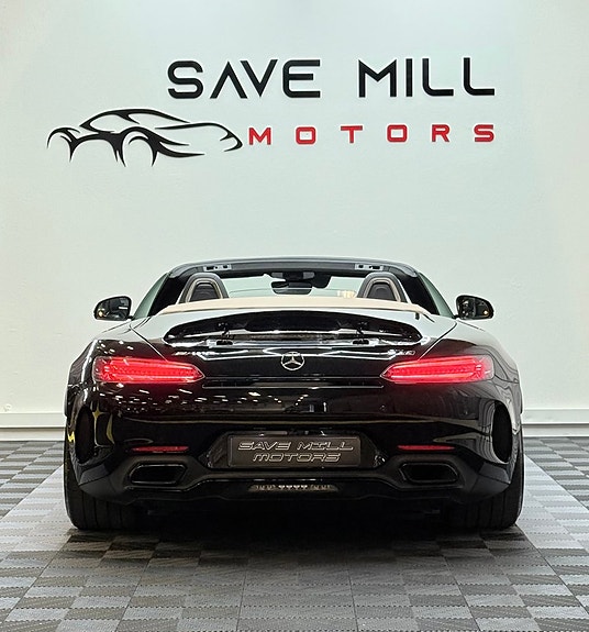 Mercedes-Benz AMG GT Roadster 7 of 16