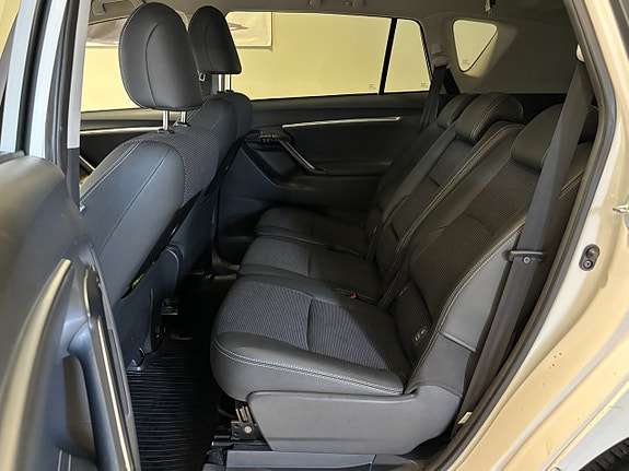 Toyota Verso 13 of 21