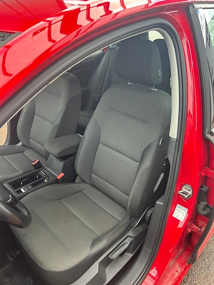 Volkswagen Golf VII 6 of 13
