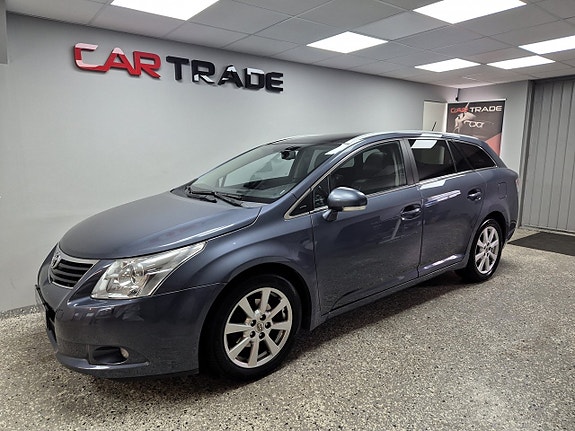 Toyota Avensis 3 of 5
