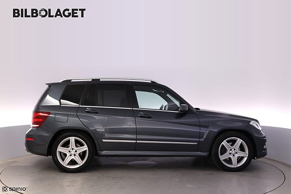 Mercedes-Benz GLK220 2 of 5