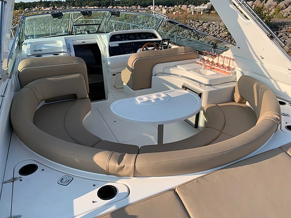 Sea Ray 380 Sun Sport 11 of 23