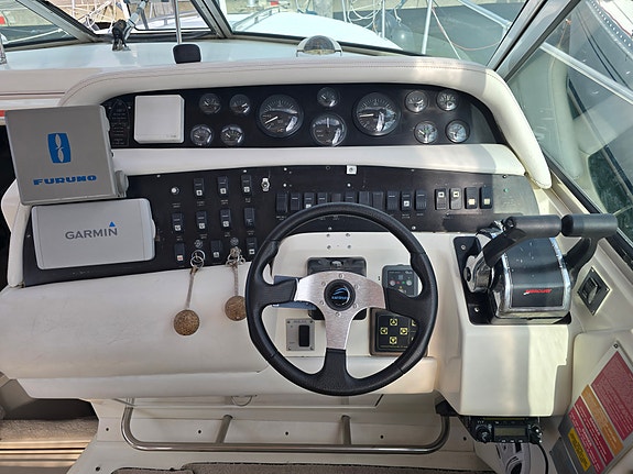 Sea Ray 380 Sun Sport 7 of 23