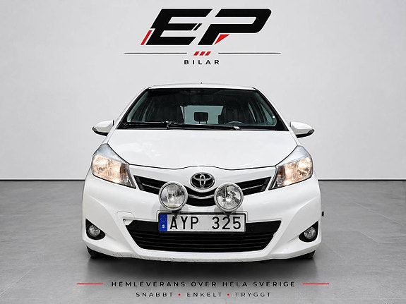 Toyota Yaris 2 of 20