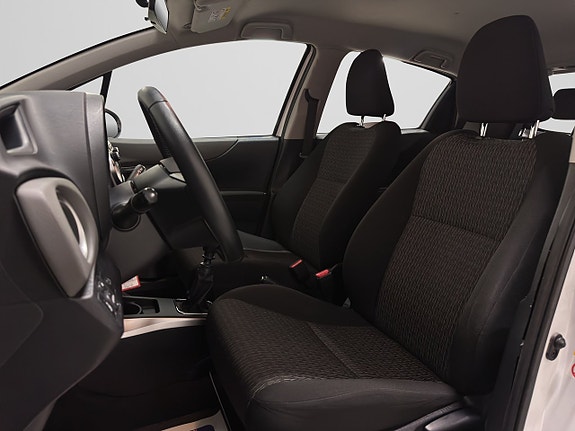 Toyota Yaris 8 of 20