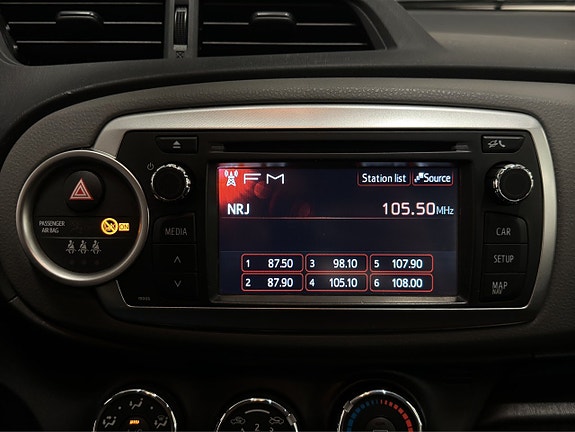 Toyota Yaris 14 of 20