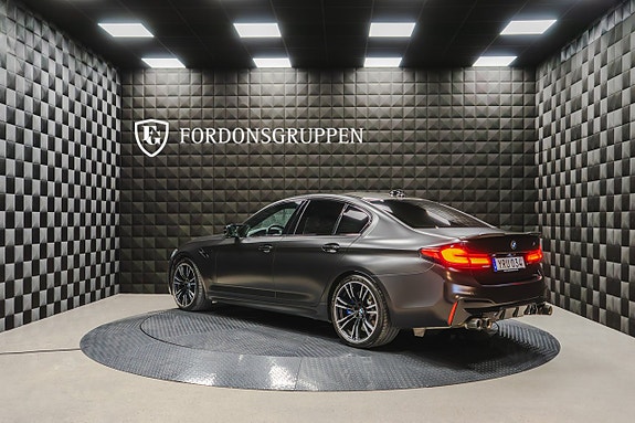 BMW M5 4 of 5