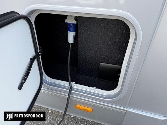 Adria Coral Supreme 670 DL * Omg leverans* 15 of 16