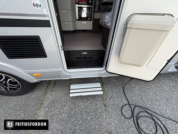 Adria Coral Supreme 670 DL * Omg leverans* 13 of 15