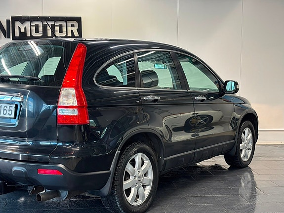 Honda CR-V 10 of 24
