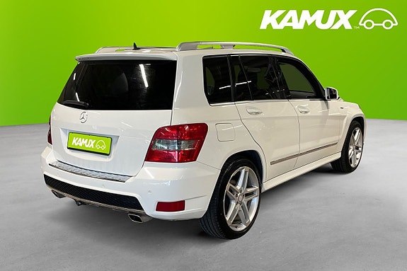 Mercedes-Benz GLK220 4 of 5