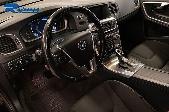 Volvo V60 Cross Country 5 of 5