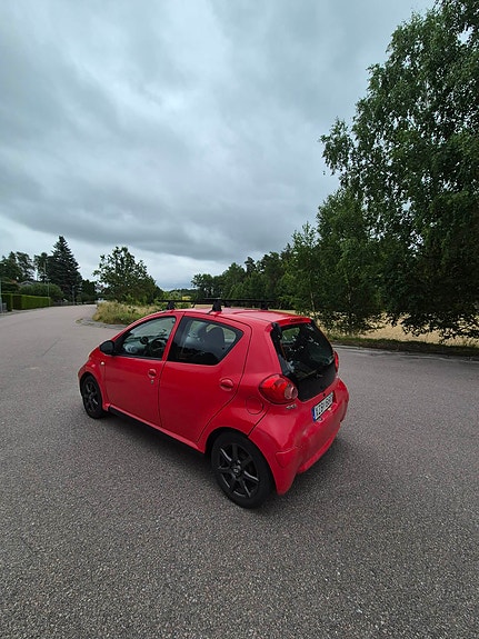 Toyota Aygo 4 of 5