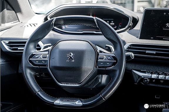 Peugeot 3008 16 of 17