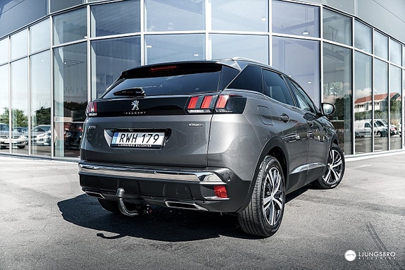Peugeot 3008 2 of 17