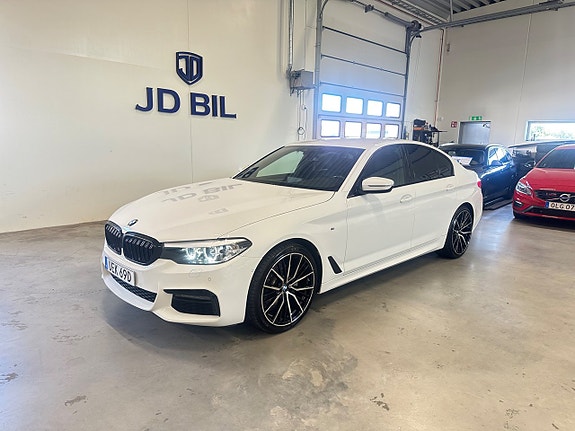BMW 520d 3 of 5