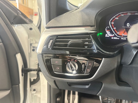 BMW 520d 17 of 24