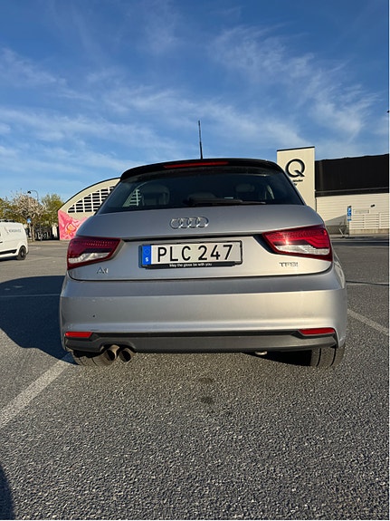 Audi A1 4 of 5