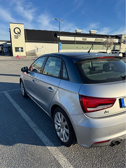 Audi A1 3 of 5