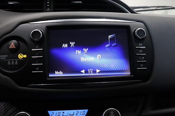 Toyota Yaris 17 of 23