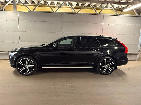 Volvo V90 Cross Country 5 of 5