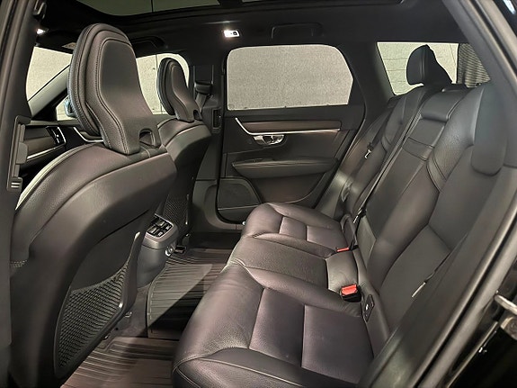 Volvo V90 Cross Country 11 of 18