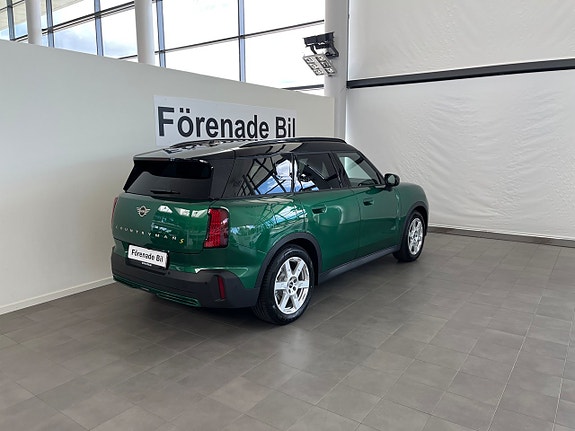 MINI Countryman SE 11 of 12