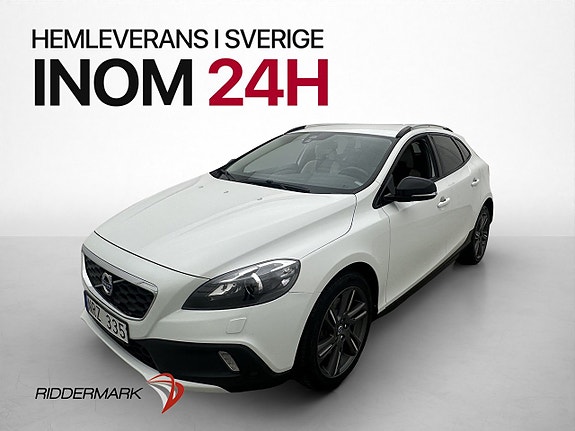 Volvo V40 Cross Country 3 of 30