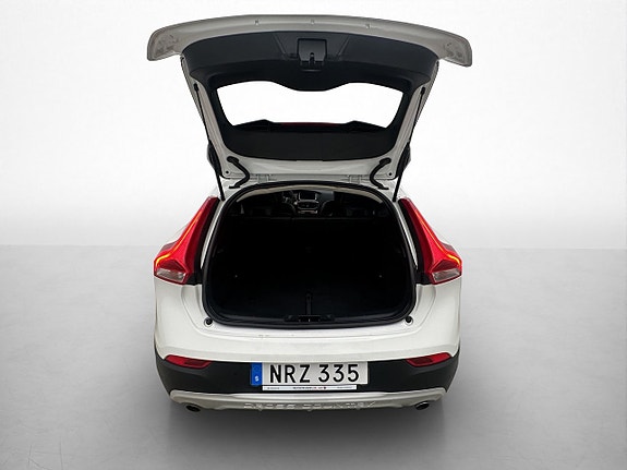 Volvo V40 Cross Country 23 of 30