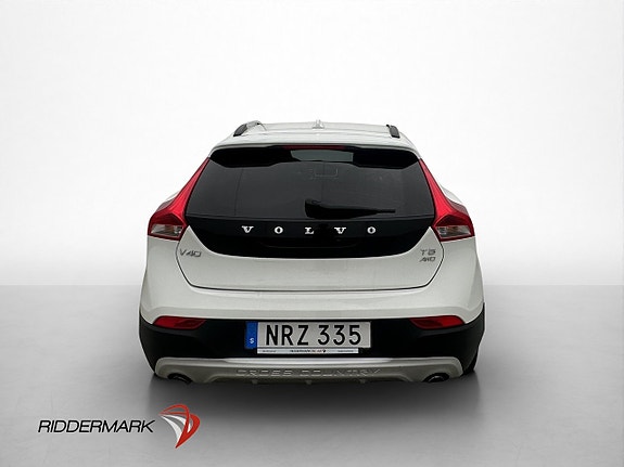 Volvo V40 Cross Country 6 of 30