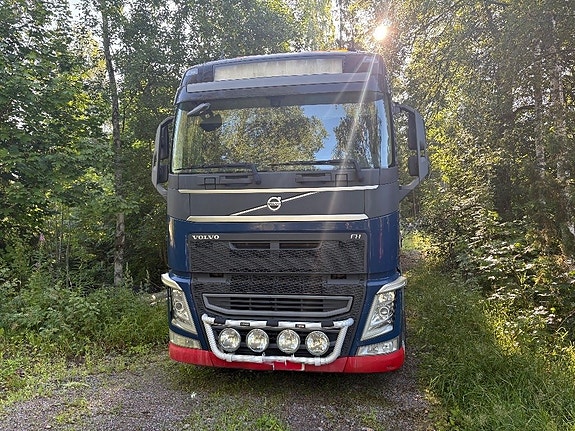 Volvo 540 2 of 24