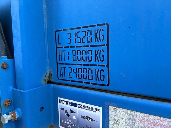 Volvo 540 22 of 24