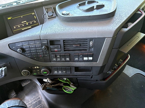 Volvo 540 12 of 24