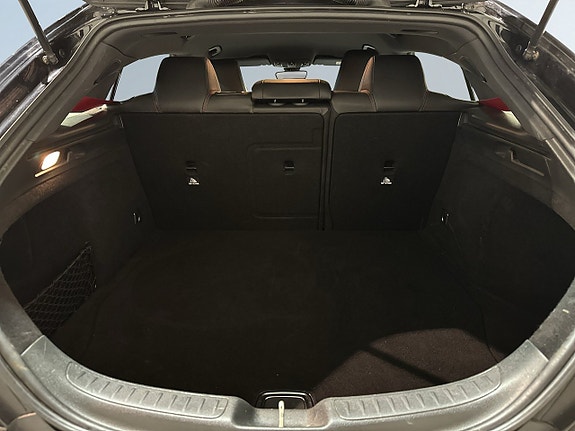 Mercedes-Benz CLA250 12 of 19