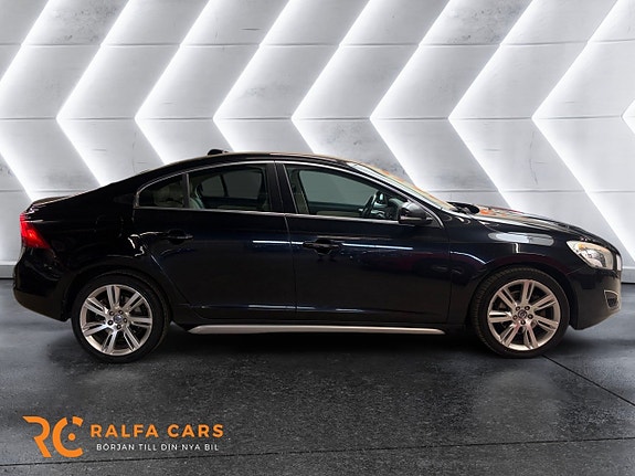 Volvo S60 5 of 5