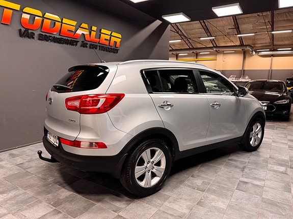 Kia Sportage 2 of 5