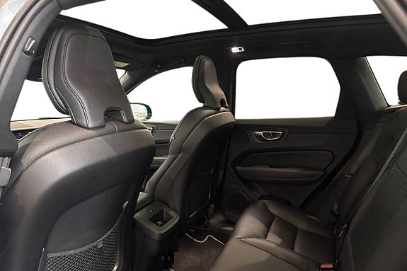 Volvo XC60 13 of 26