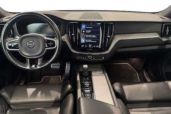 Volvo XC60 10 of 26
