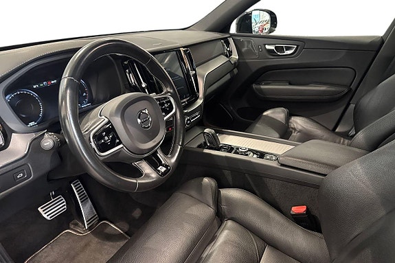 Volvo XC60 14 of 26