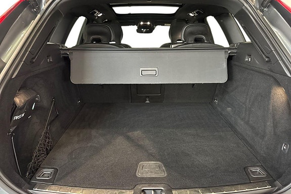 Volvo XC60 12 of 26