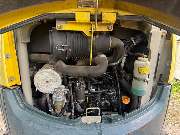 Yanmar VIO20-2 3 of 7
