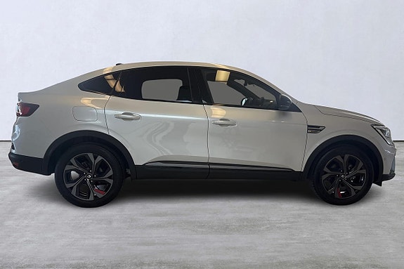 Renault Arkana 3 of 5