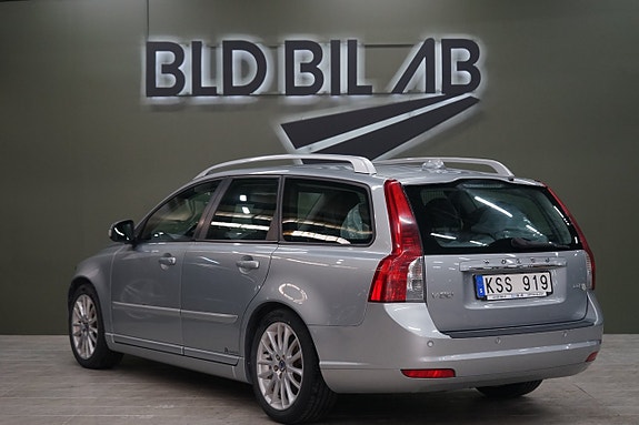 Volvo V50 5 of 5