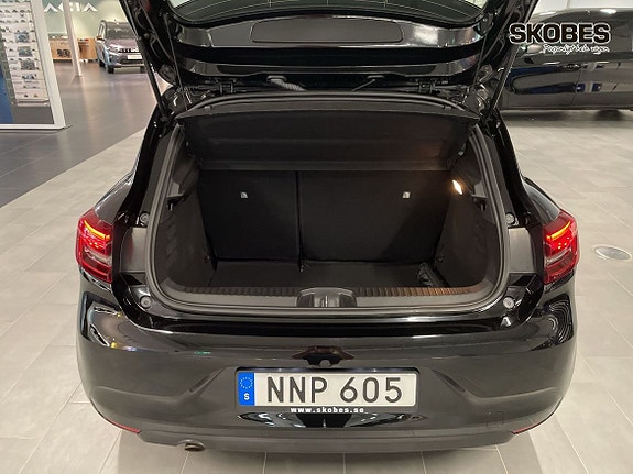 Renault Clio 16 of 19