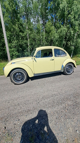 Volkswagen 1302 2 of 5