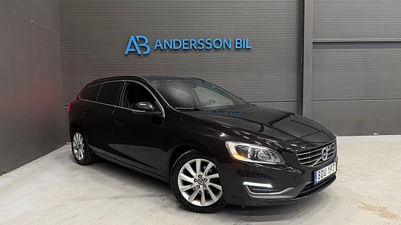 Volvo V60 2 of 5