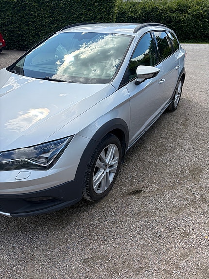 Seat Leon 2 of 13